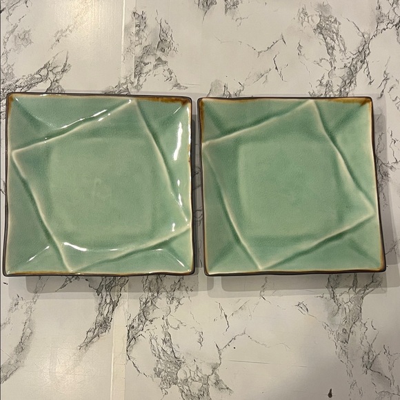 Pier One Set of Two Green Square Crackle Sushi Plates - Picture 1 of 3